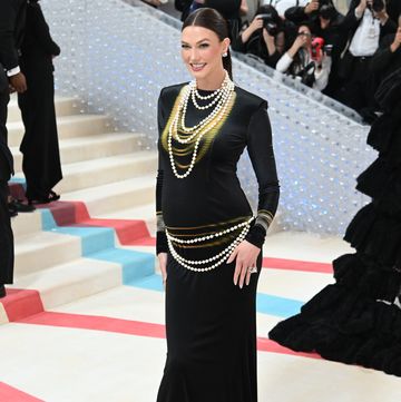 new york, new york may 01 karlie kloss attends the 2023 met gala celebrating karl lagerfeld a line of beauty at the metropolitan museum of art on may 01, 2023 in new york city photo by noam galaigathe hollywood reporter via getty images