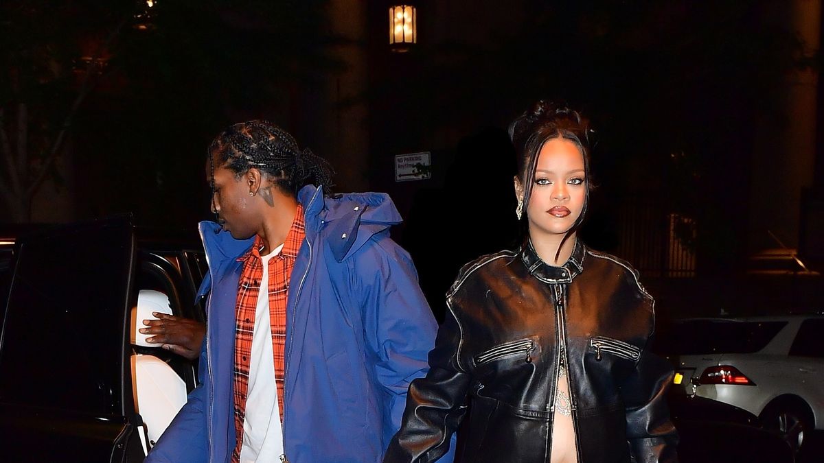 preview for Every Time Rihanna Slayed the Red Carpet